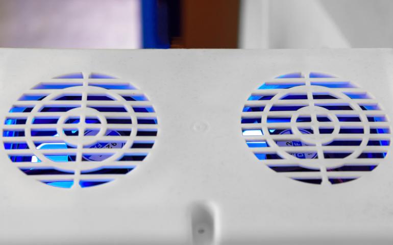 How UV Lighting Improves Indoor Air Quality